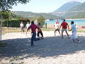 Été 2009 : Volley et barbecue au Monteynard